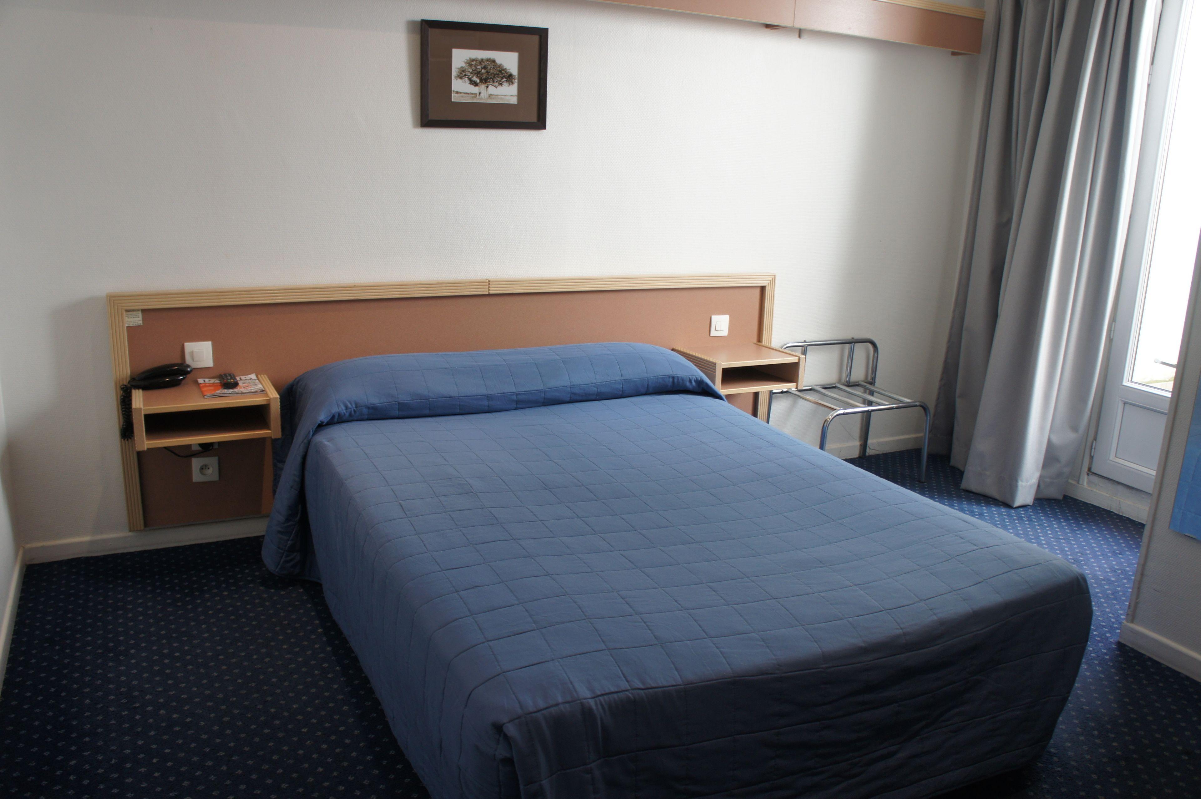 Edgar Quinet Hotel Paris