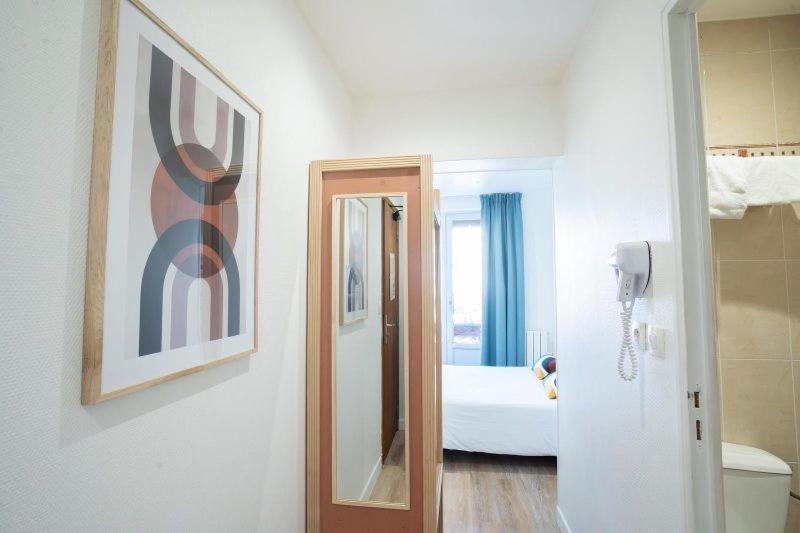 Hotel Edgar Quinet 2*